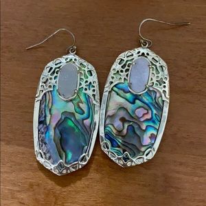 Danielle Kendra Scott earrings w druzzy stone